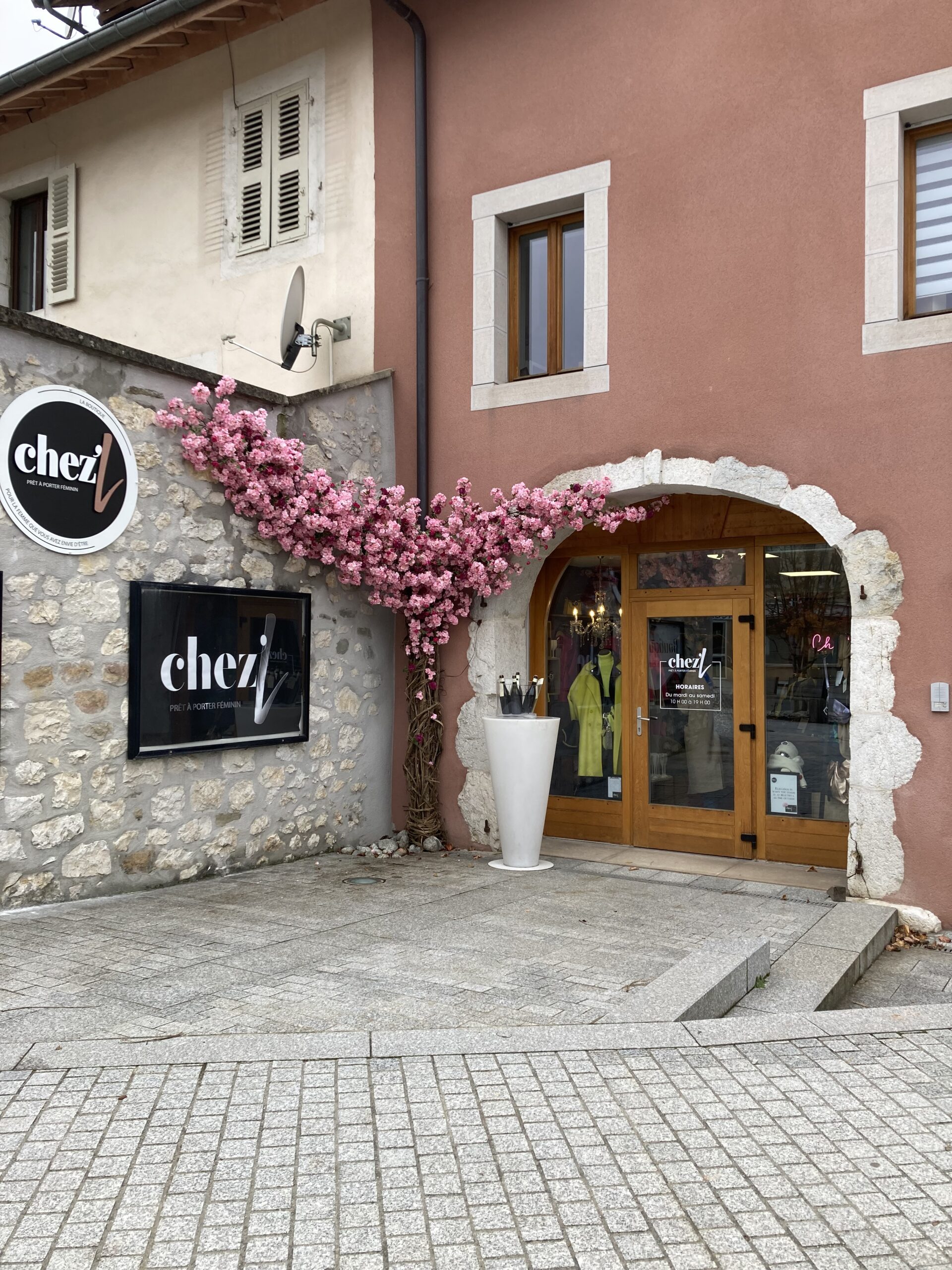 Boutique CHEZ'L à Cruseilles par MAD by Meia